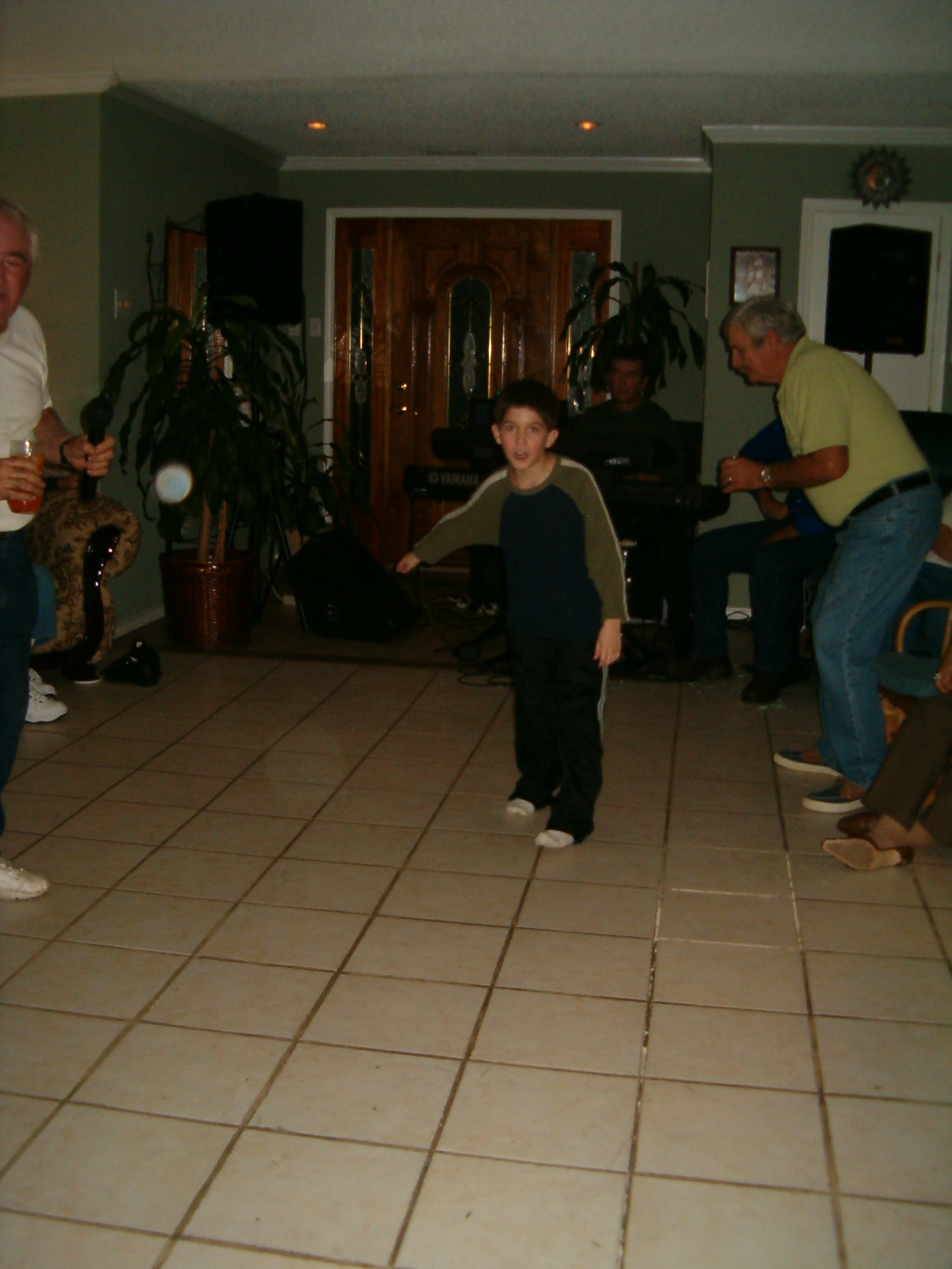 1514x2025 pixels (914K)