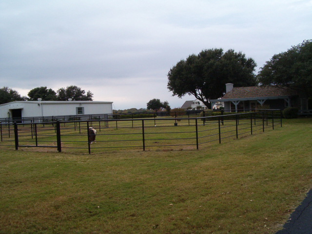 618x457 pixels (113K)