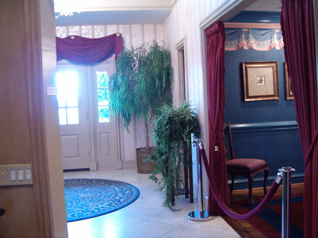 618x457 pixels (116K)