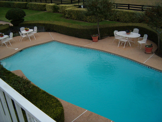 618x457 pixels (126K)