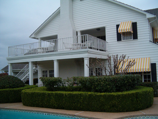 618x457 pixels (119K)