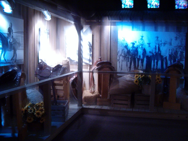 618x457 pixels (118K)