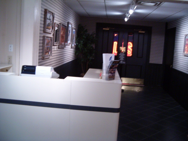 618x457 pixels (122K)