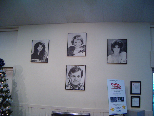 618x457 pixels (108K)