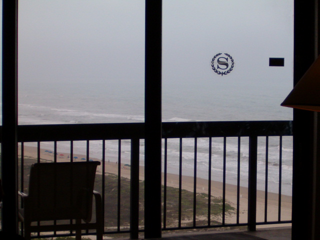 618x457 pixels (99K)