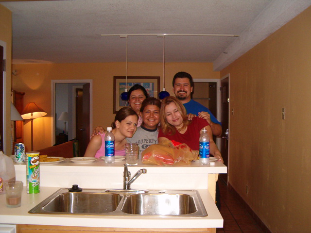 618x457 pixels (112K)