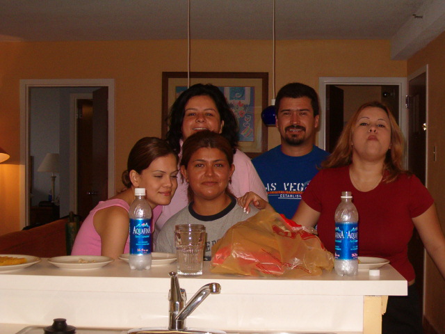 618x457 pixels (106K)