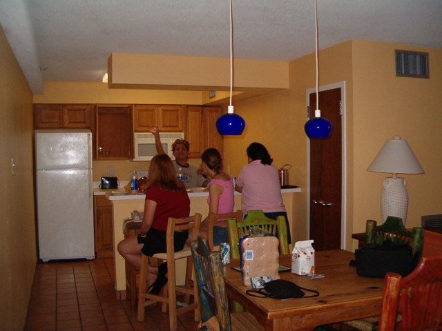 618x457 pixels (110K)