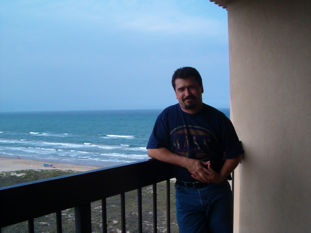 618x457 pixels (125K)