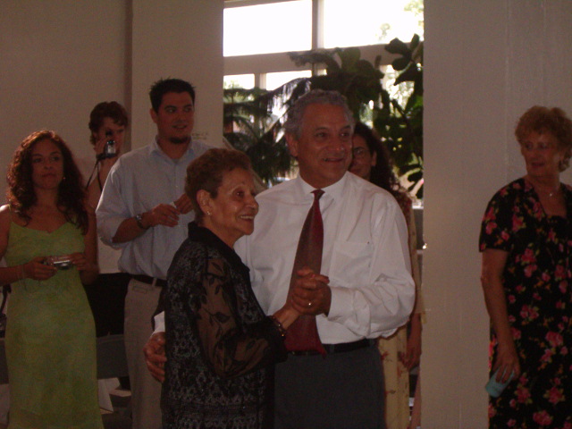 618x457 pixels (106K)