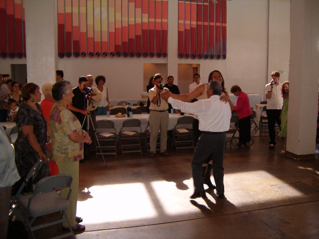 618x457 pixels (113K)