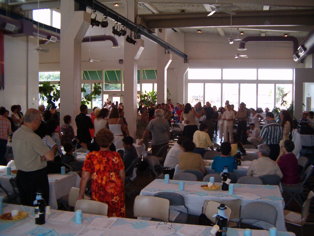 618x457 pixels (126K)