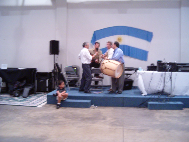 618x457 pixels (122K)