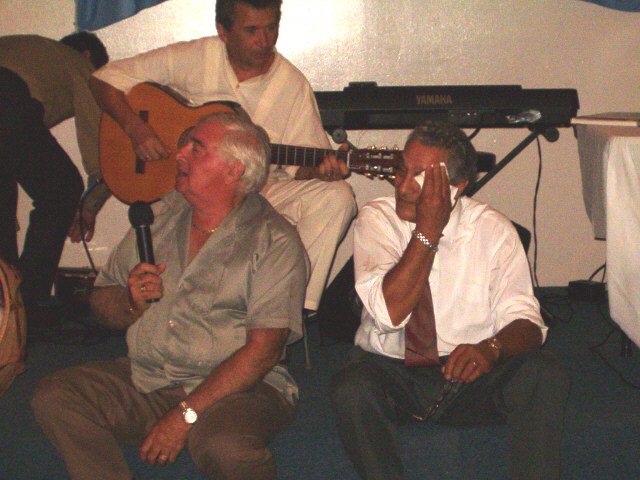 618x457 pixels (138K)