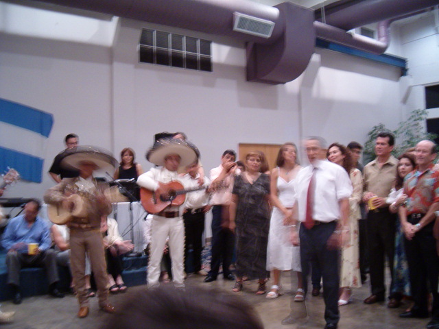 618x457 pixels (122K)