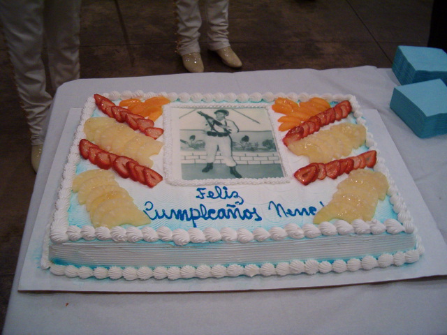 618x457 pixels (125K)