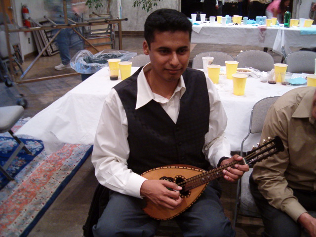 618x457 pixels (127K)