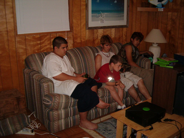 618x457 pixels (118K)