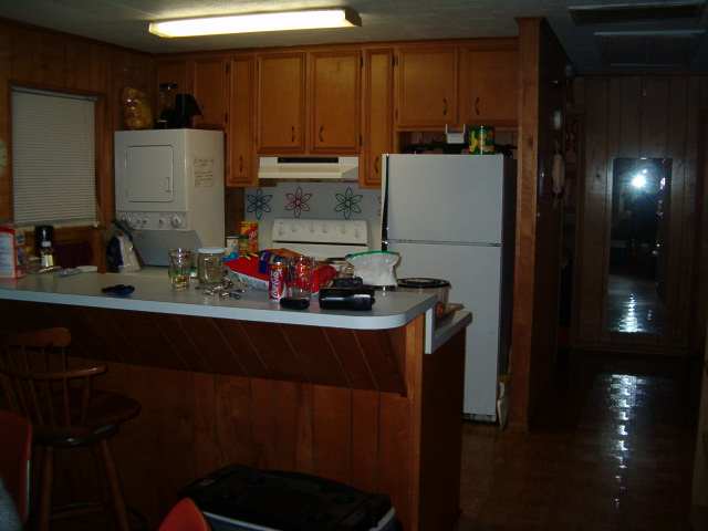 618x457 pixels (116K)