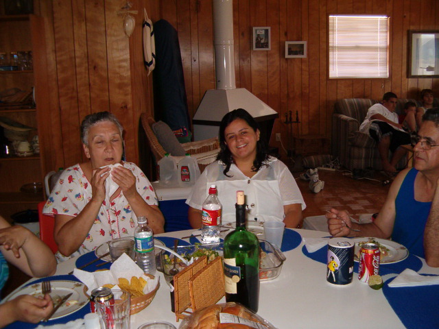 618x457 pixels (127K)