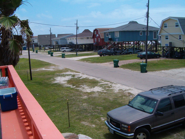 618x457 pixels (127K)