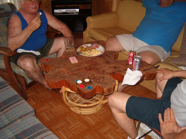 618x457 pixels (127K)