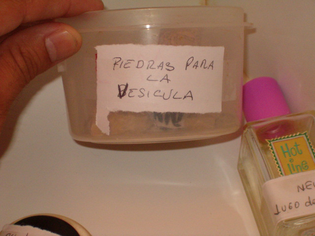 618x457 pixels (95K)