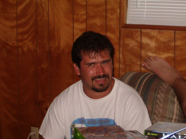 618x457 pixels (104K)