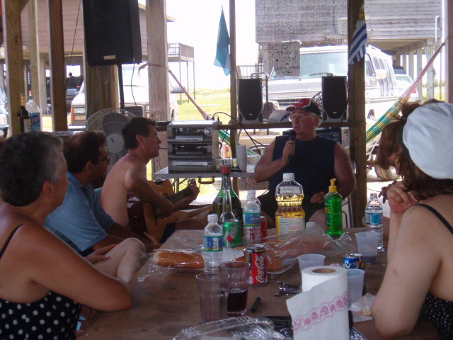 618x457 pixels (119K)