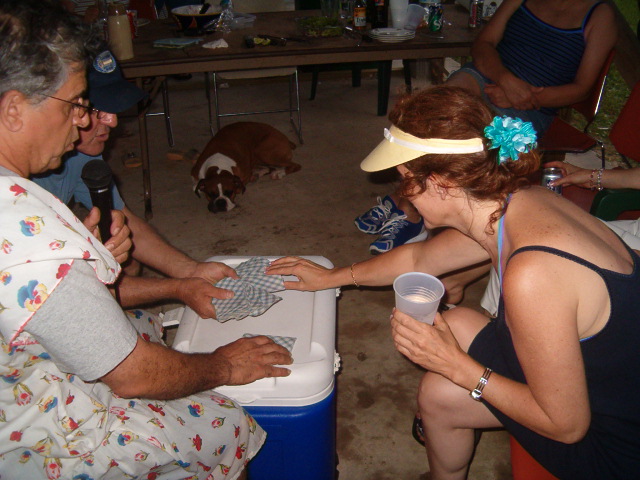 618x457 pixels (129K)