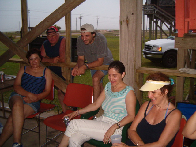 618x457 pixels (120K)