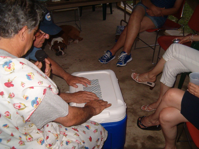 618x457 pixels (129K)