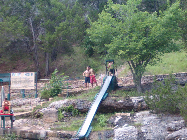 618x457 pixels (143K)