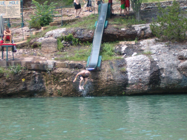 618x457 pixels (141K)