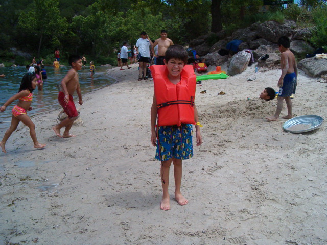 618x457 pixels (134K)