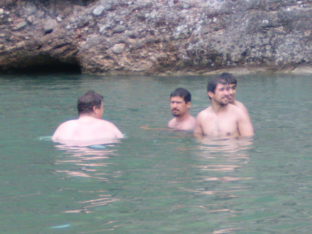 618x457 pixels (166K)