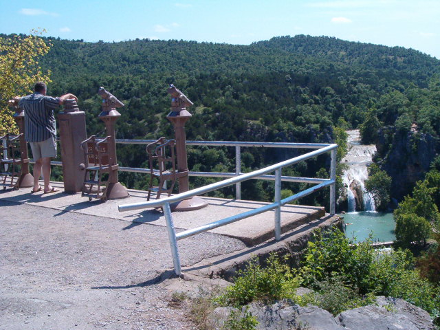 618x457 pixels (126K)