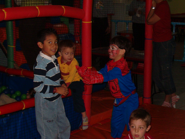 618x457 pixels (127K)