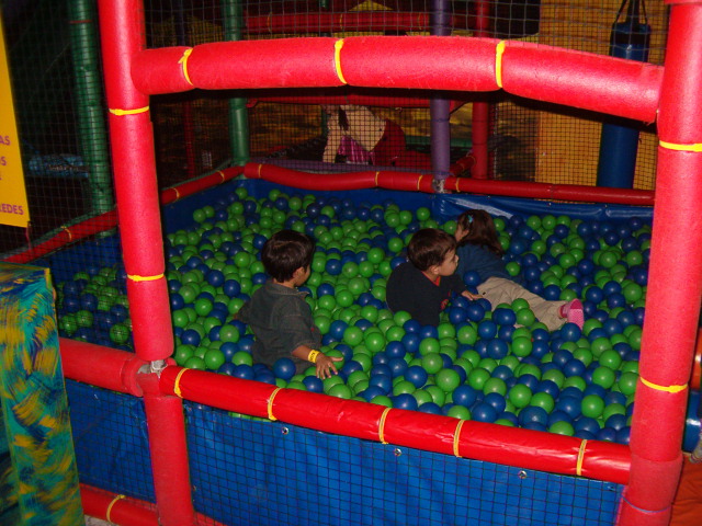 618x457 pixels (147K)