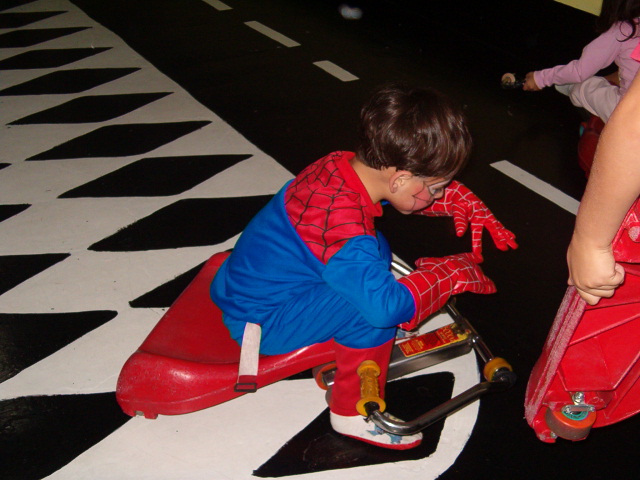 618x457 pixels (126K)