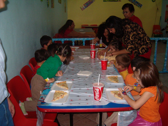 618x457 pixels (129K)