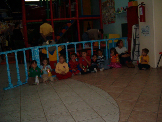 618x457 pixels (137K)