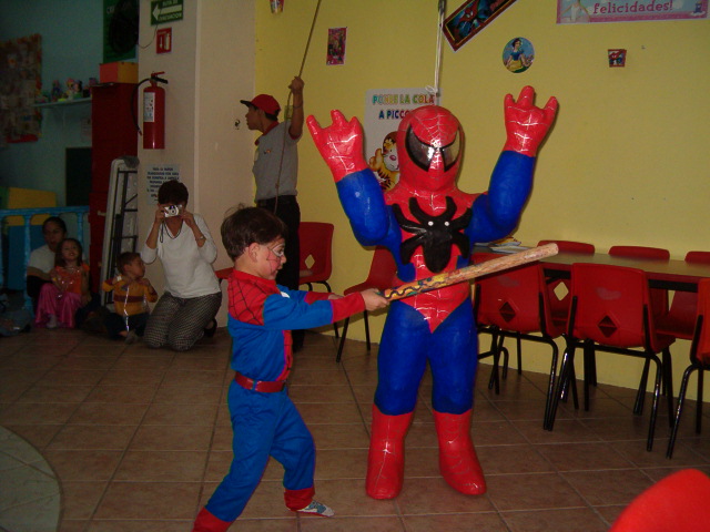 618x457 pixels (118K)