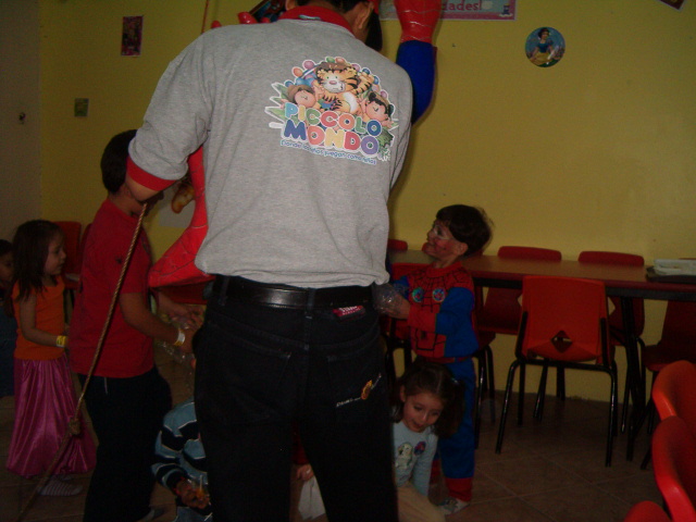 618x457 pixels (118K)