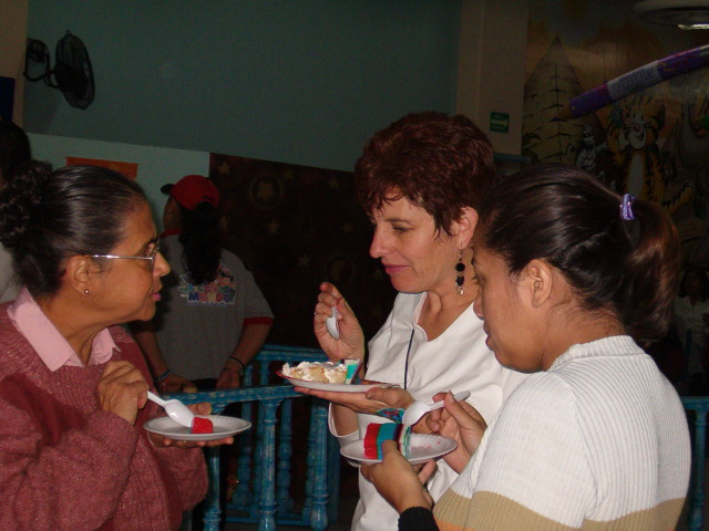 618x457 pixels (112K)