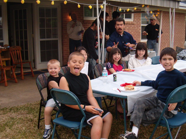 618x457 pixels (126K)