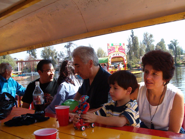 618x457 pixels (126K)