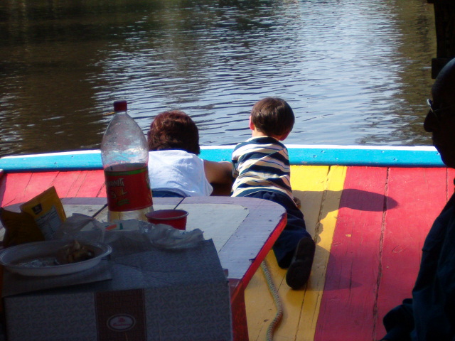 618x457 pixels (142K)