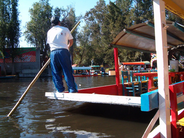 618x457 pixels (130K)