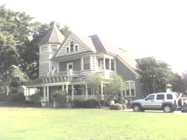 617x456 pixels (27K)